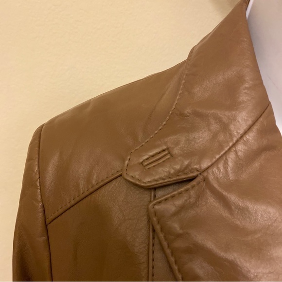 ❤️ SOLD Vintage Etienne Aigner Brown Leather 2 Button Jacket Gold Metal Size 12 - Picture 8 of 16